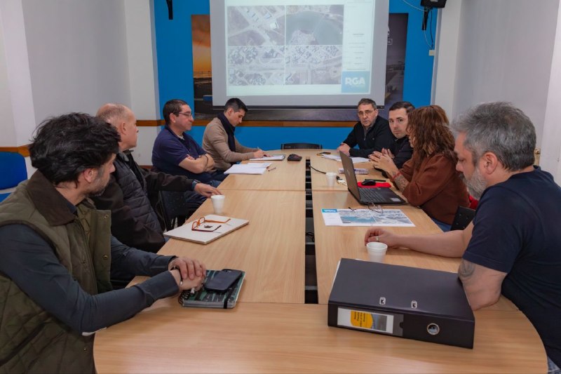 PUENTE MOSCONI: MUNICIPIO Y PROFESIONALES TÉCNICOS AVANZAN EN UNA AGENDA CONJUNTA PARA MEJORAR CONECTIVIDAD