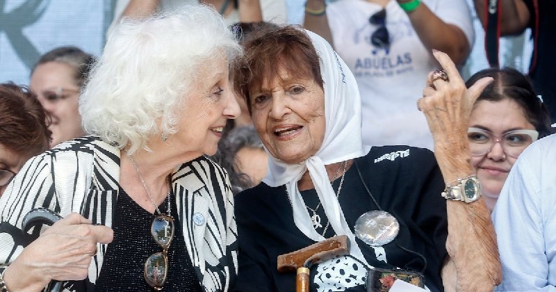 El último adiós a una guerrera incansable: Estela de Carlotto llora la partida de Taty Almeida y promete seguir en la lucha por la memoria