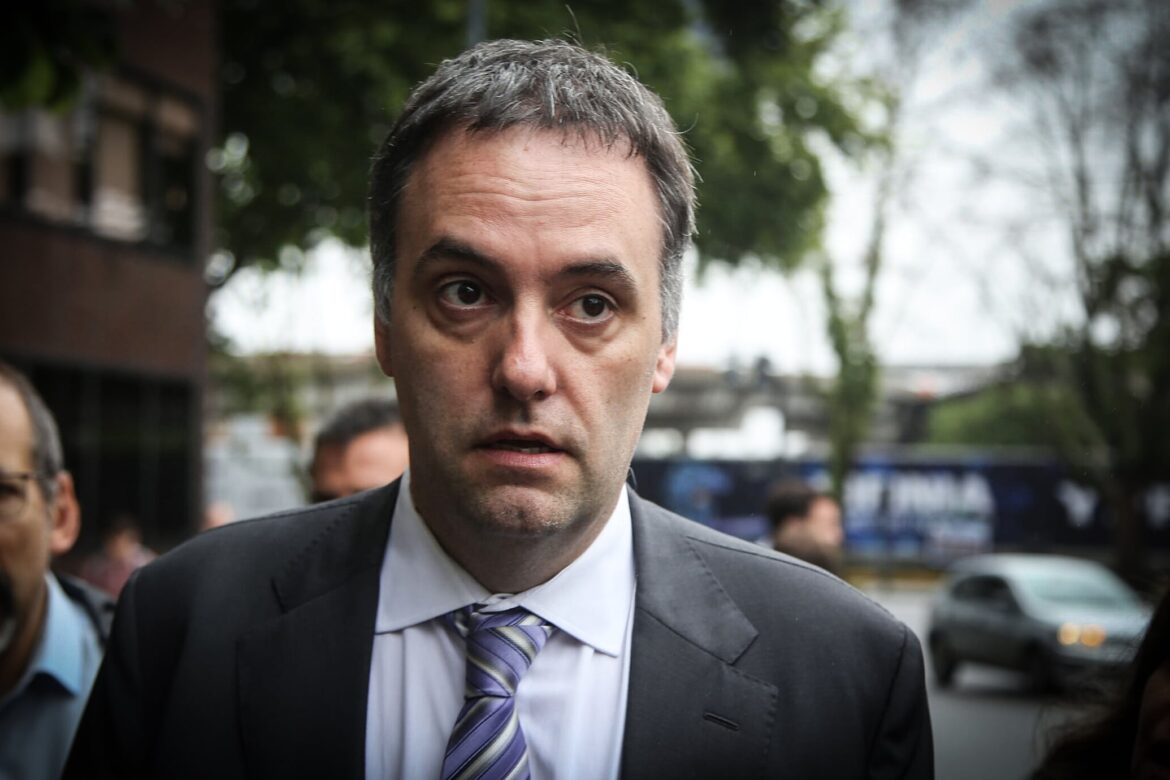 Crisis de credibilidad en el Ejecutivo: el jefe de Gabinete bajo la lupa judicial y política por presuntas irregularidades en su patrimonio