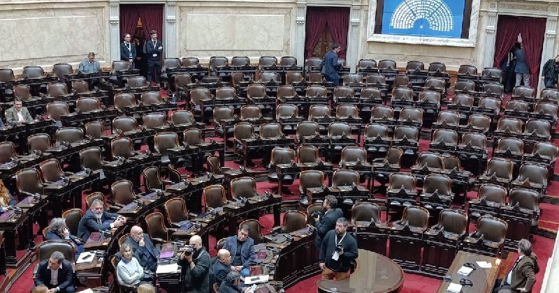 Blindaje oficialista en el Congreso: el Gobierno asegura la supervivencia política de Adorni con el respaldo estratégico del PRO y la UCR