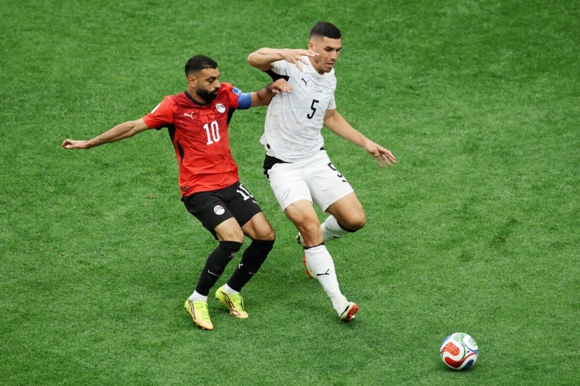 Los Faraones doblegan a los All Whites y se adueñan de la cima del Grupo G