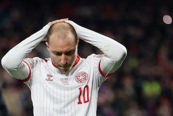 El mediocampista danés Christian Eriksen transita una recuperación favorable tras un nuevo episodio de salud en el amistoso ante Ucrania