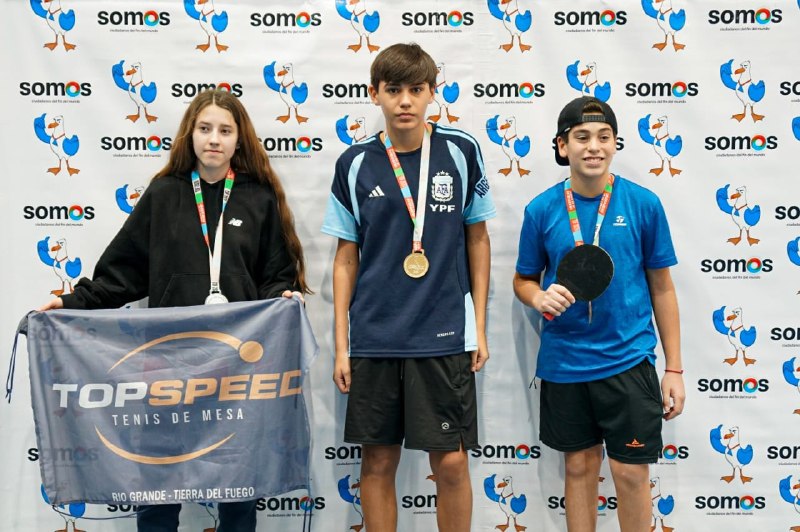 MÁS DE 60 DEPORTISTAS PARTICIPARON DEL TORNEO PROVINCIAL DE TENIS DE MESA EN RÍO GRANDE
