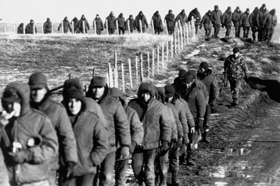 La posguerra silenciada: cómo la dictadura intentó ocultar la derrota de Malvinas y acallar a sus soldados