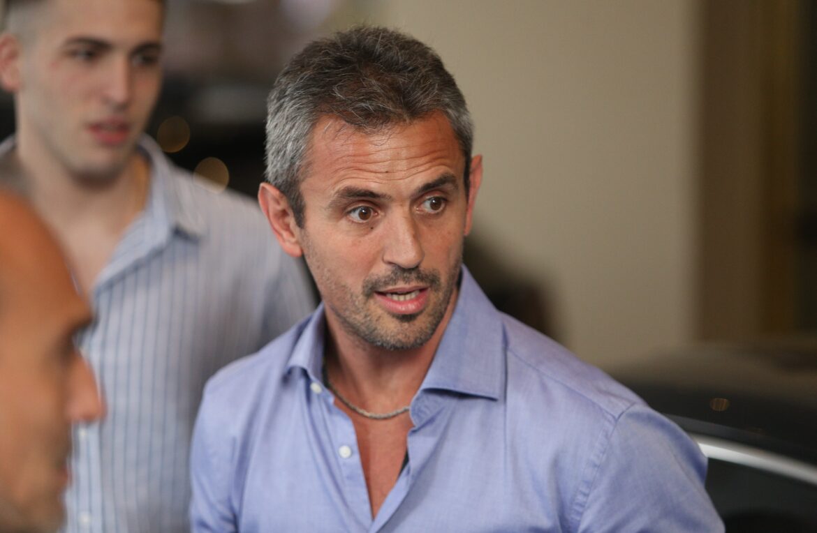 Hallazgo fatal en Almagro: un contador y directivo de una firma vinculada a Martín Menem aparece sin vida en su vivienda