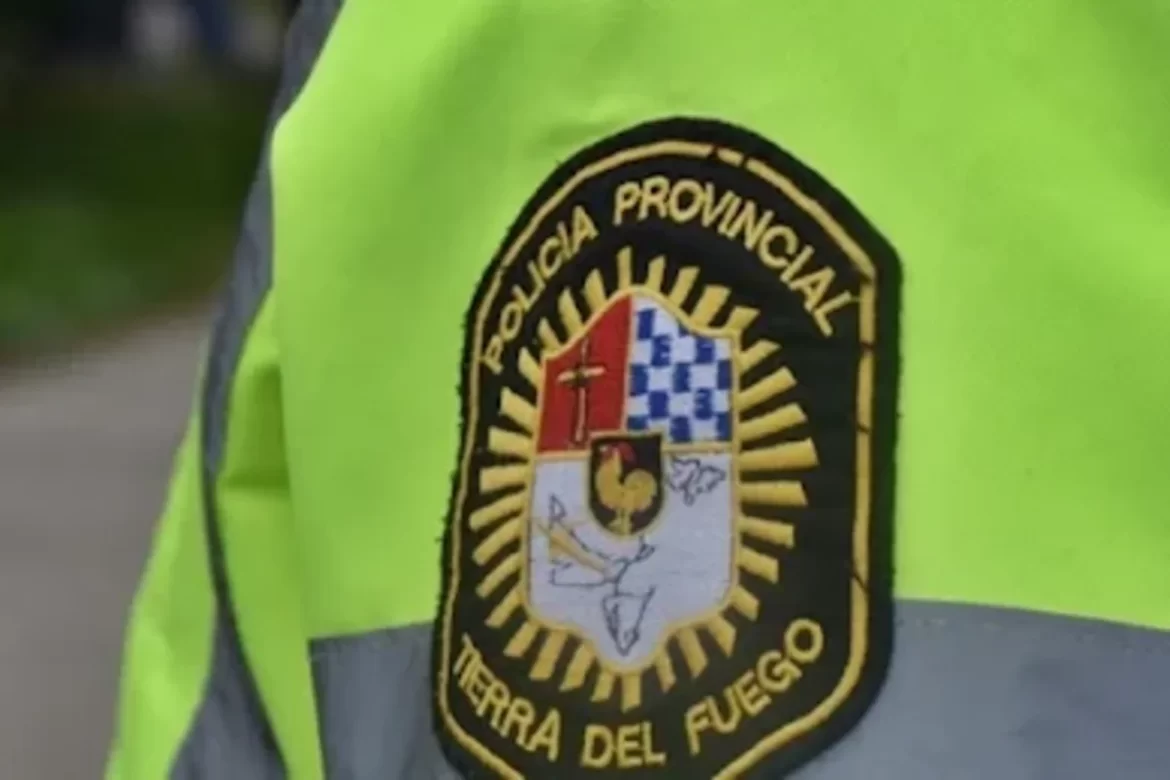 Tenencia de armas blancas desencadenó un operativo nocturno en las inmediaciones de un centro de esparcimiento