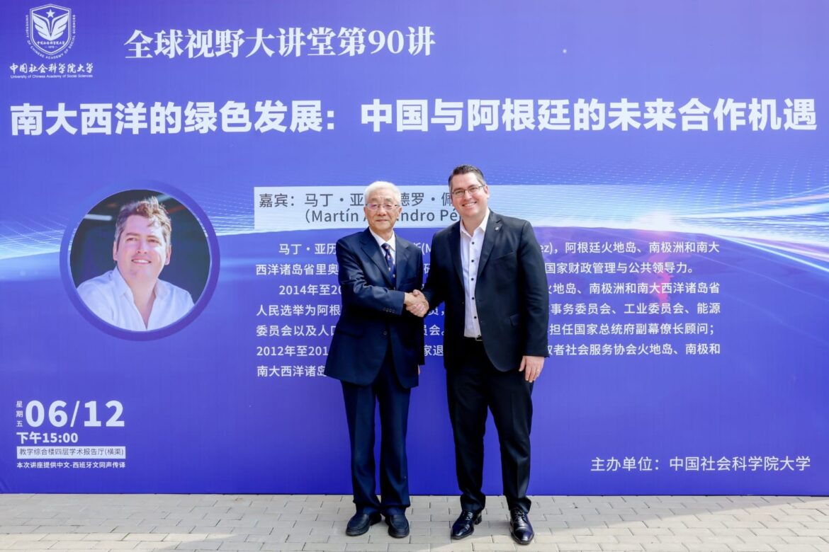 Río Grande traza un puente hacia el gigante asiático: el intendente concretó un histórico acuerdo de hermanamiento y sedujo a una gigante tecnológica china en busca de inversiones y diversificación productiva.