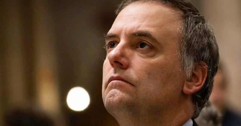 El silencio del exvocero: la justicia federal acota los movimientos de Manuel Adorni y profundiza la pesquisa patrimonial en la recta final de la investigación