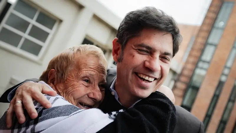Kicillof se erige como el contrapeso hegemónico de la oposición y desplaza a Cristina en el favor de las encuestas