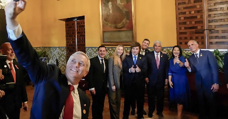 Milei profundiza su agenda regional y proyecta una “cumbre azul” en Argentina para consolidar un bloque alineado con Estados Unidos