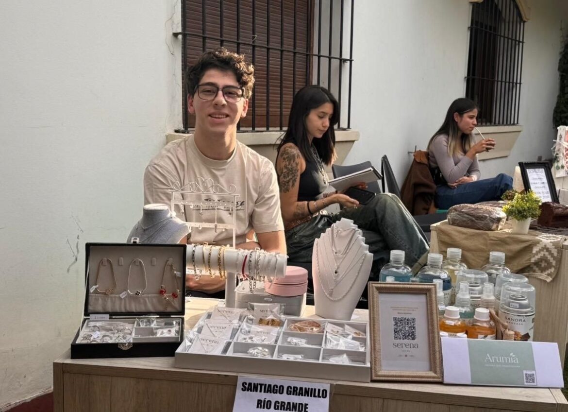 EL MUNICIPIO ACOMPAÑA A JÓVENES RIOGRANDENSES QUE ESTUDIAN EN CÓRDOBA Y LA PLATA
