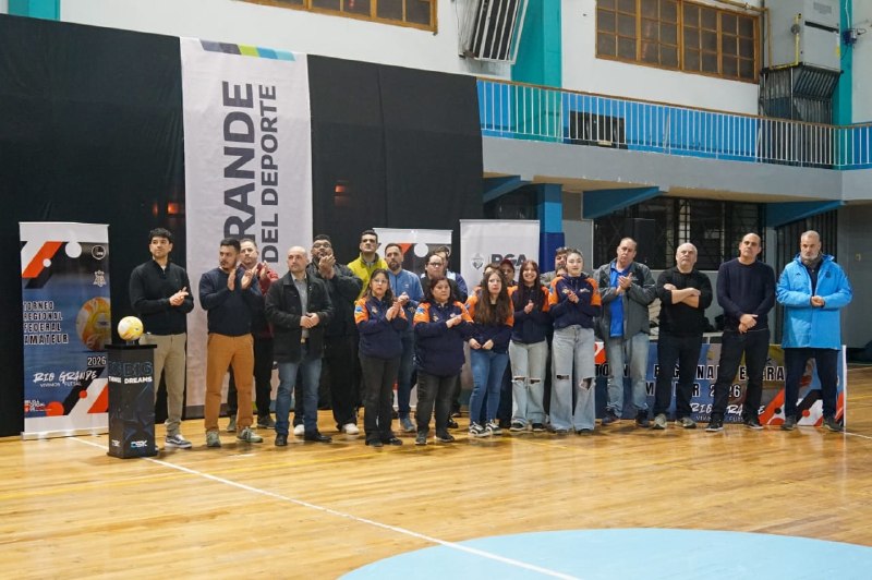 GOBIERNO ACOMPAÑÓ EL ACTO INAUGURAL DEL TORNEO NACIONAL FEDERAL AMATEUR DE FUTSAL FEMENINO