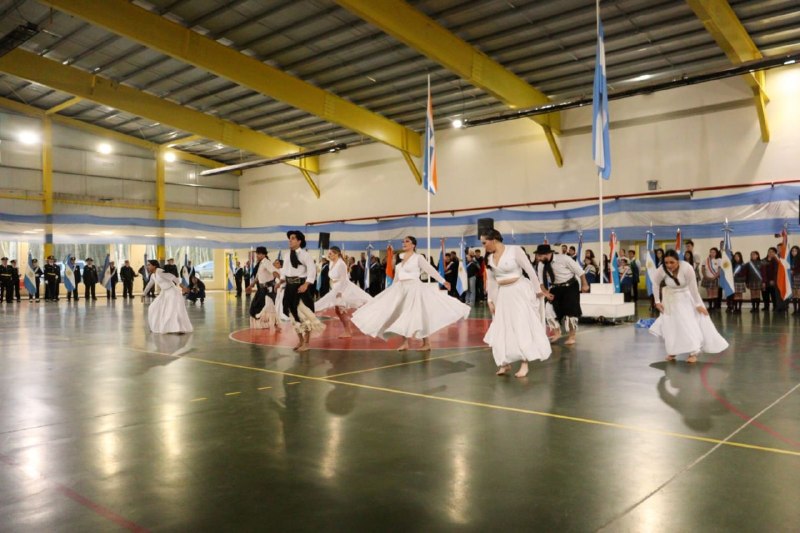 EL MUNICIPIO DE USHUAIA PARTICIPÓ DE LOS ACTOS OFICIALES POR EL DÍA DE LA INDEPENDENCIA