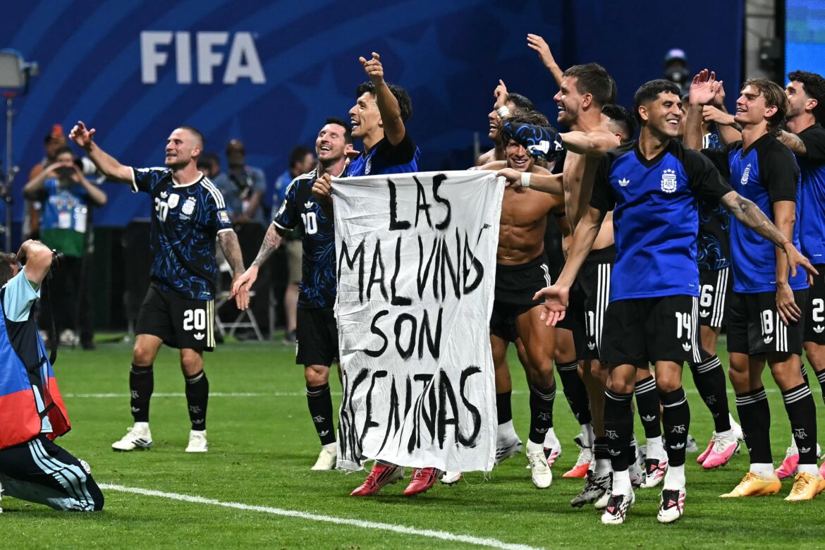 Polémica en el Mundial: Londres exige a la FIFA un castigo ejemplar contra Argentina por la reivindicación de soberanía en las Islas Malvinas