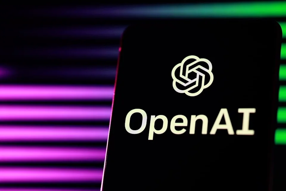 OpenAI desafía el ecosistema de consumo con un ingenioso altavoz inteligente que aspira a revolucionar la interacción doméstica