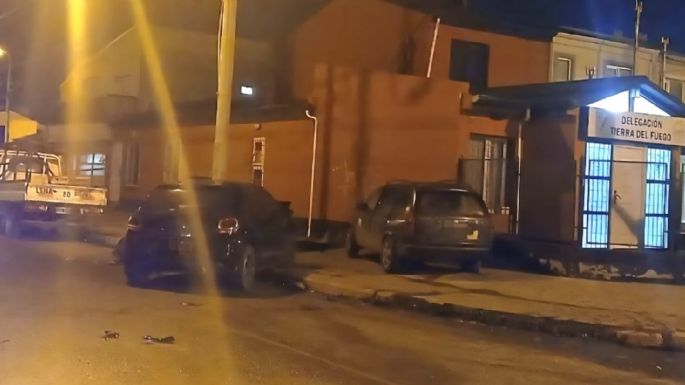 MÚLTIPLES HERIDOS TRAS BRUTAL COLISIÓN EN LA INTERSECCIÓN DE CABO DE HORNOS Y AEROPOSTA ARGENTINA