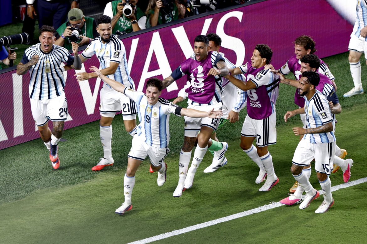 El Imperio del Último Baile: Messi y sus Legionarios Dominan al Reloj y a Suiza en la prórroga de Kansas City