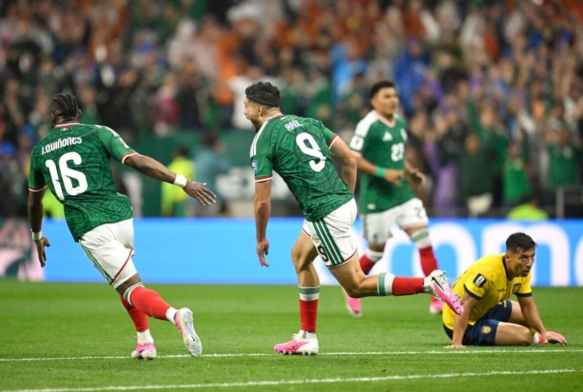 México se instala en octavos tras tumbar a una combativa Ecuador con autoridad y oficio