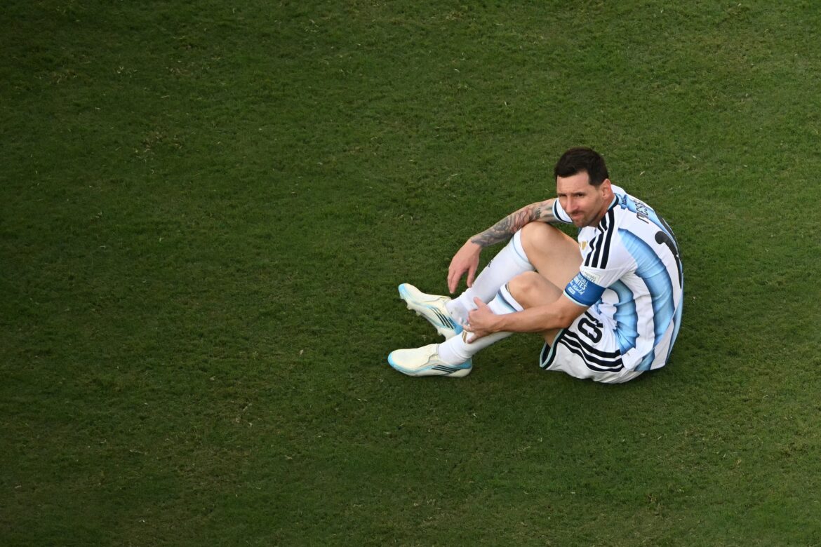 Messi y el silencio de una despedida: la imagen que conmovió al mundo tras la caída de Argentina en la final del Mundial 2026