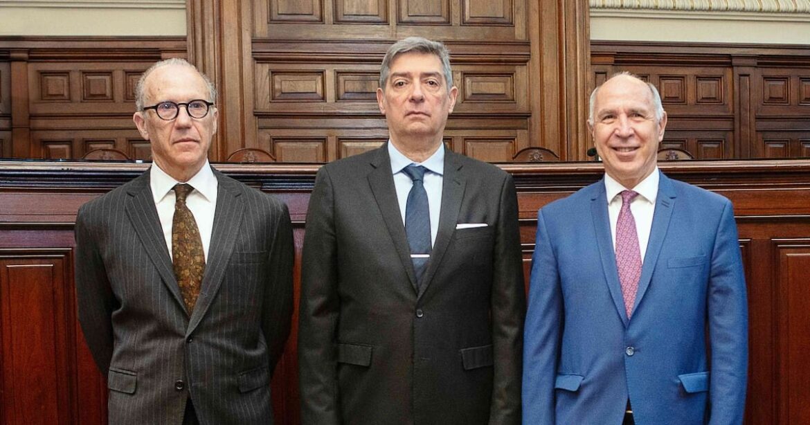 La Corte Suprema en el centro de la polémica: un nuevo protocolo para prisiones domiciliarias reaviva el debate sobre los represores