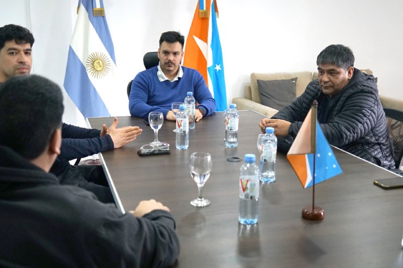 GOBIERNO SE REUNIÓ CON LA NUEVA COMISIÓN DIRECTIVA DE LA FEDERACIÓN FUEGUINA DE FUTSAL