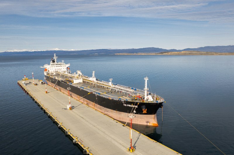 COMUNICADO: EL GOBIERNO PROVINCIAL REPUDIA LA OPERACIÓN DE UN BUQUE PETROLERO DE BANDERA BRITÁNICA EN EL PUERTO INTERVENIDO DE USHUAIA