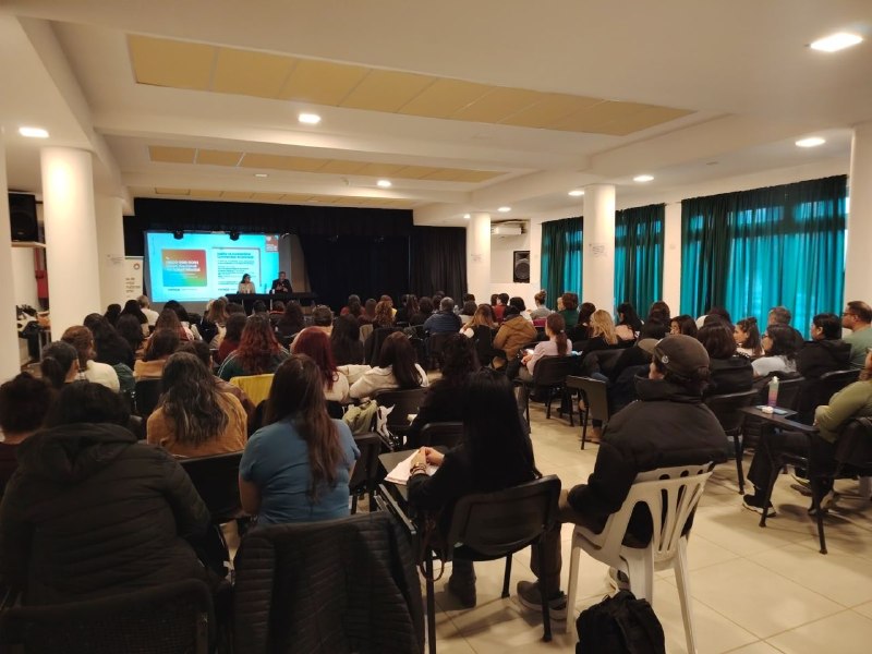 LA PROVINCIA ARTICULA ESTRATEGIAS INTERSECTORIALES Y CLÍNICAS PARA ABORDAR EL SUICIDIO