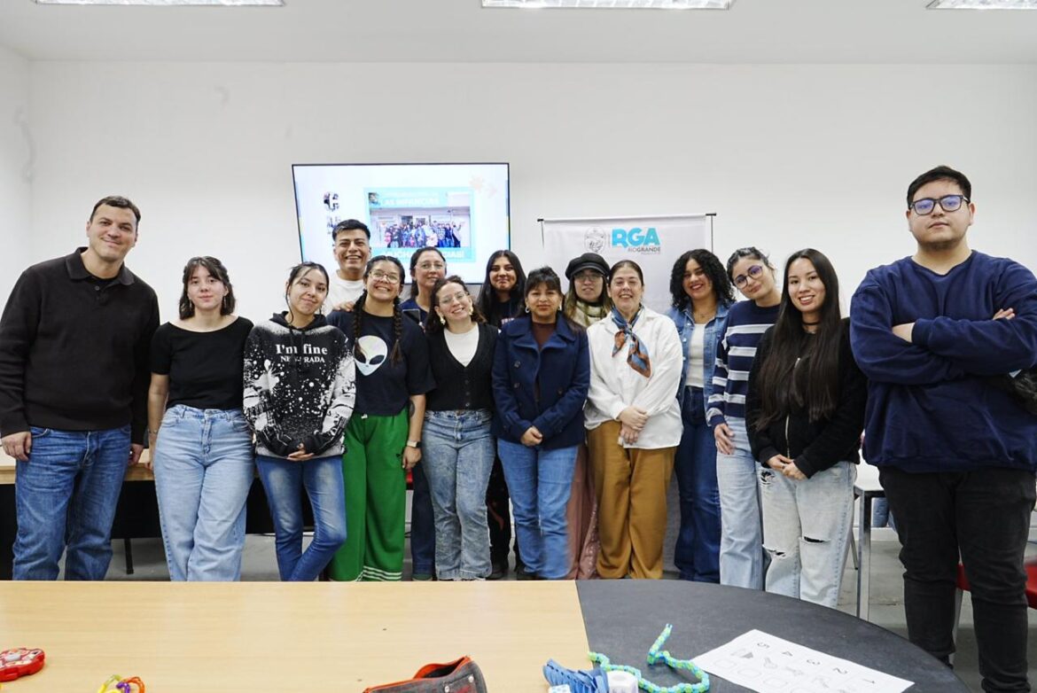 EL MUNICIPIO CAPACITA A SUS EQUIPOS PARA SEGUIR ACOMPAÑANDO A LAS NIÑAS, NIÑOS Y ADOLESCENTES