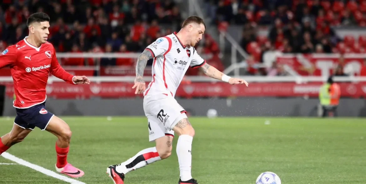 El “Rojo” tiñó de incertidumbre el horizonte rojinegro: Newell’s cayó en Avellaneda y encendió todas las alarmas de cara al duelo con Boca