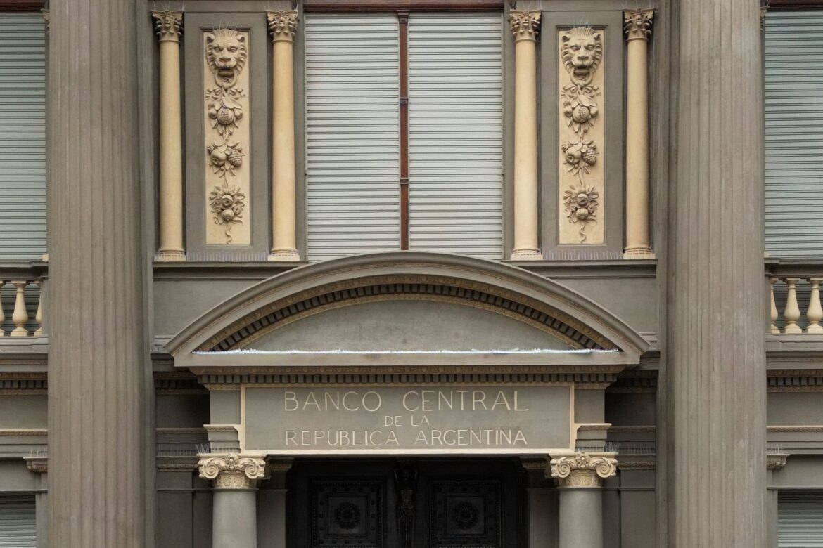 La paradoja libertaria: Milei anuncia una reforma del Banco Central para «terminar con la estafa» monetaria, en un giro que confronta su propio ideario