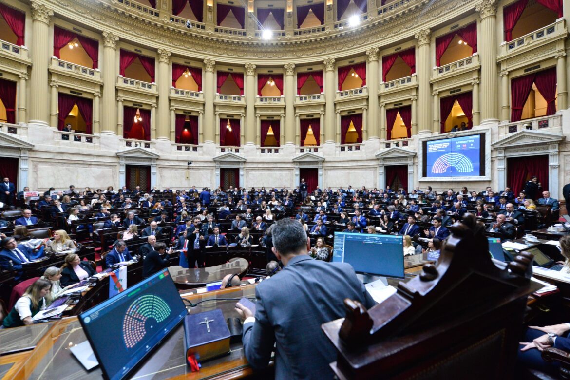 El oficialismo se prepara para un nuevo round parlamentario con la reforma del BCRA como estandarte