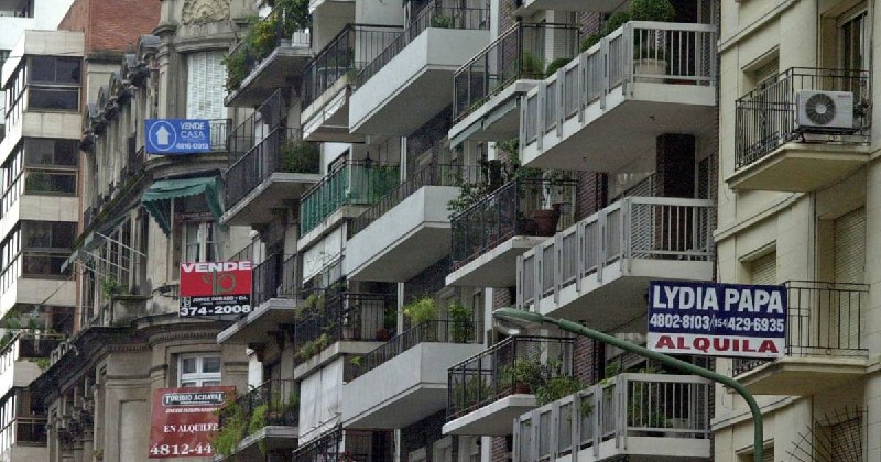Alarma en el sector inmobiliario: la nueva normativa que reescribe la Ley de Tierras y acelera los desalojos exprés sin derecho a defensa