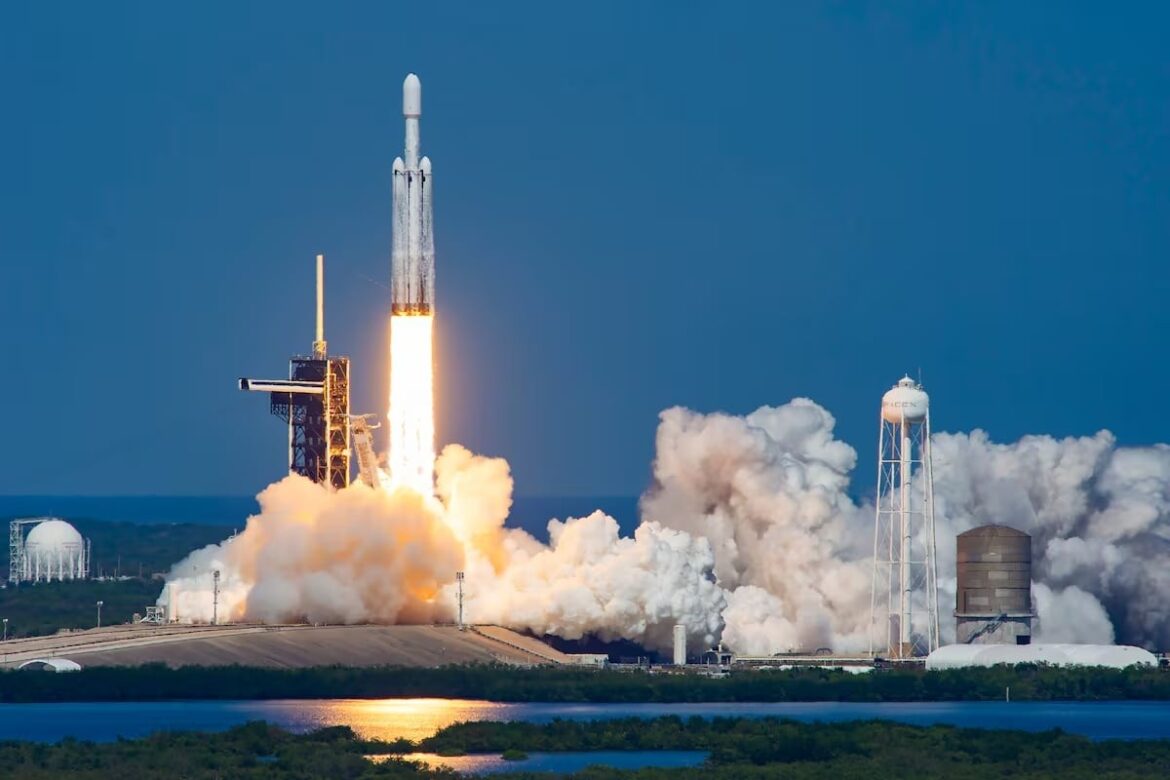 EL FALCON 9 DE SPACEX SE ESTRELLA CONTRA LA LUNA: UN IMPACTO ANUNCIADO QUE REABRE EL DEBATE SOBRE LA CHATARRA CÓSMICA