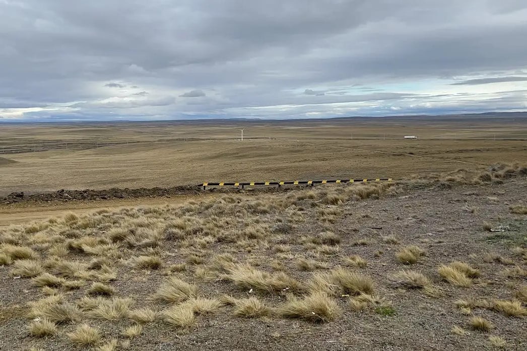 Ofensiva opositora: blindaje total a la tierra rural y veto a la extranjerización en zonas estratégicas