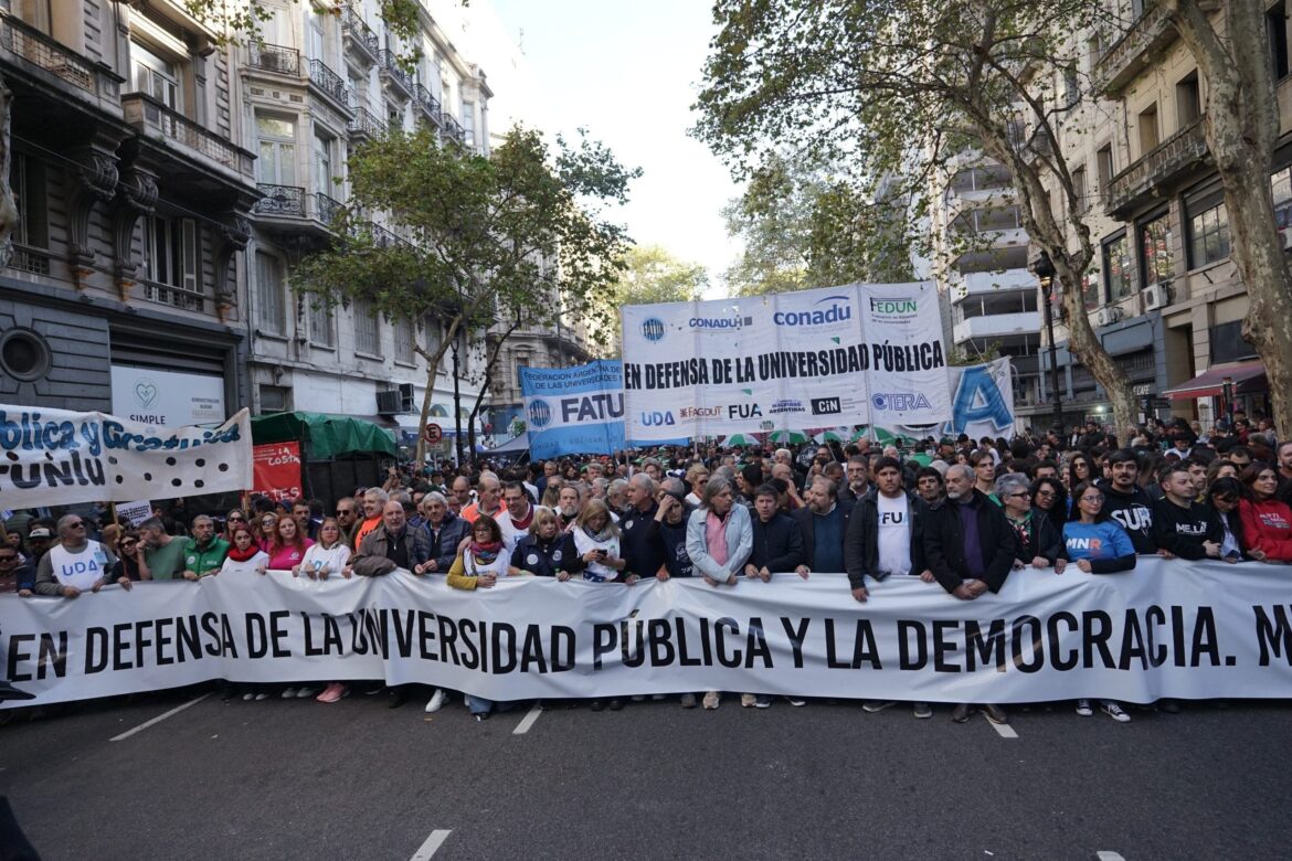 La Educación Superior en Llamas: Las Universidades Públicas Paralizan sus Actividades en una Jornada de Protesta Nacional ante la Intransigencia Oficial