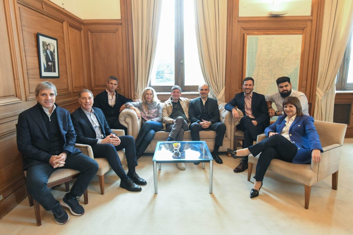 Milei admitió que se equivocó al elegir a Villarruel mientras recrudece la crisis política en la cúpula del Gobierno