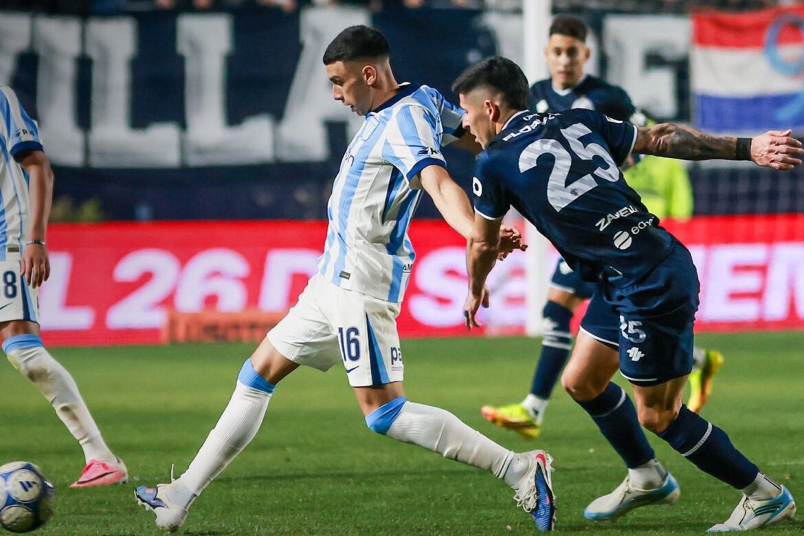 Racing se hunde en Mendoza: otra derrota que enciende las alarmas en el ciclo Vojvoda