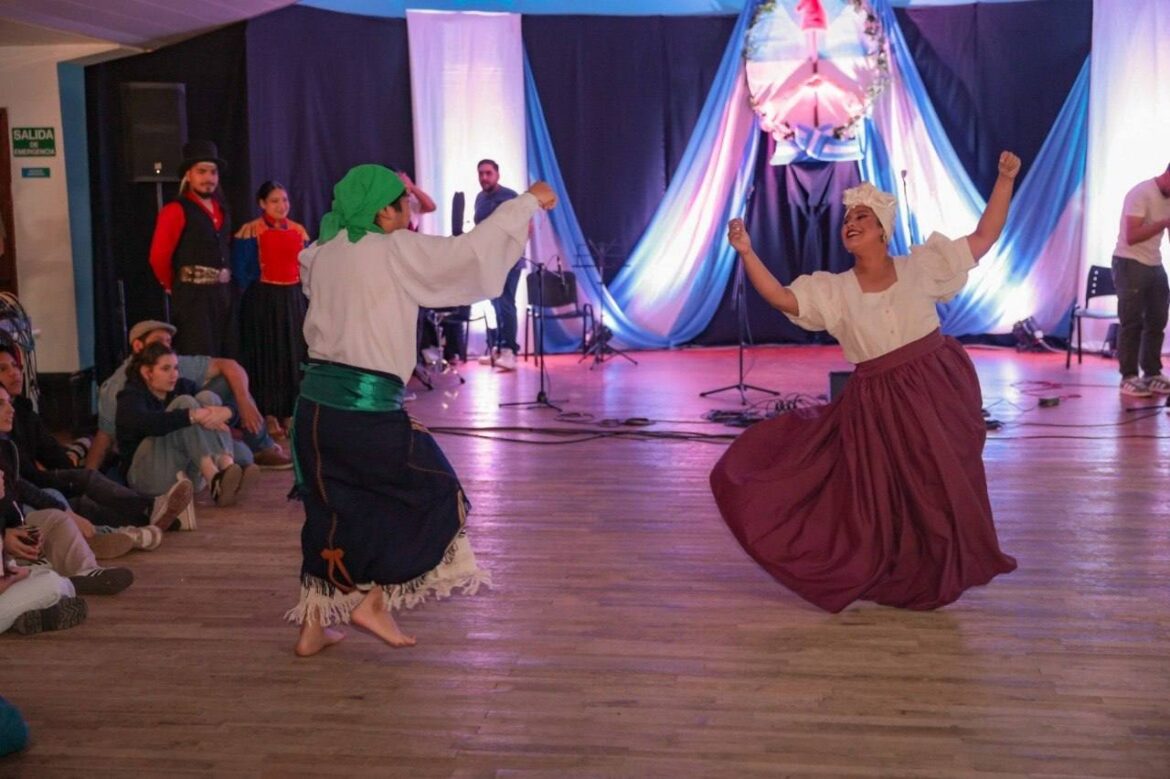 CONTINÚAN LOS FESTEJOS POR LOS 25 AÑOS DEL CENTRO CULTURAL ALEM