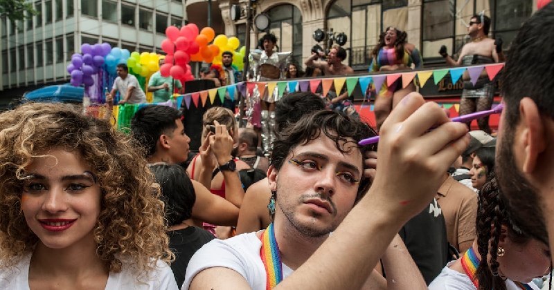 La Marcha del Orgullo conserva su fecha tras un entendimiento con el Gobierno porteño