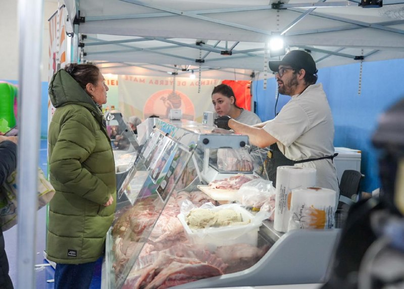 UNA NUEVA EDICIÓN DE «EL MERCADO EN TU BARRIO» VOLVIÓ A ACOMPAÑAR A LAS FAMILIAS RIOGRANDENSES