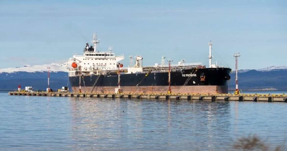 Ambientalistas y excombatientes llevan a la Justicia el megaproyecto petrolero en Malvinas ante el silencio oficial