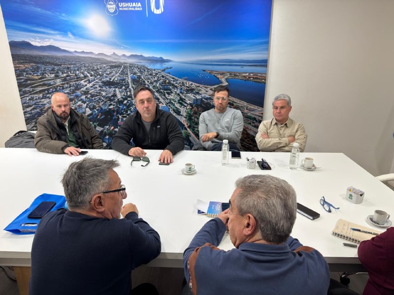EL MUNICIPIO DE USHUAIA RECIBIÓ A PROFESIONALES QUE PRESENTARON UNA ACCIÓN PREVENTIVA POR DAÑO AMBIENTAL Y SOBERANO EN MALVINAS