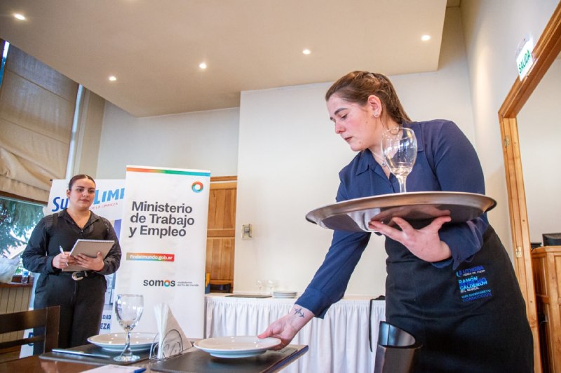 INICIAN LAS PREINSCRIPCIONES PARA LOS CURSOS DE MOZOS-CAMARERAS Y MUCAMA-MUCAMO EN USHUAIA
