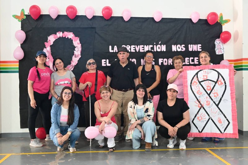 Octubre Rosa: Tolhuin compartió una jornada de concientización, prevención y acompañamiento