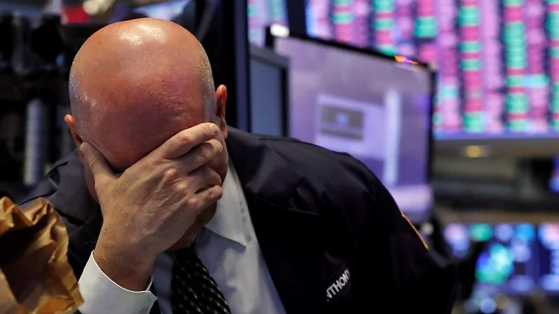 La Bolsa porteña sufrió un lunes negro: el Merval cayó más de 6% y el riesgo país volvió a escalar