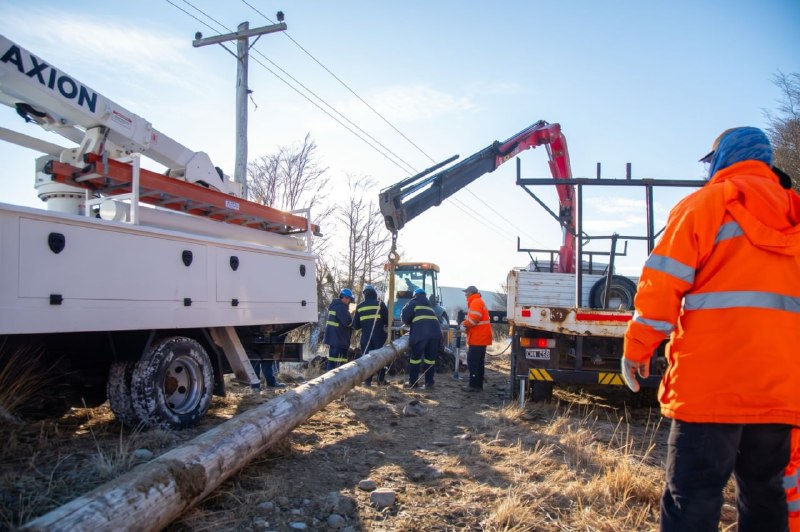 ALTOS DEL TURBIO: LA PROVINCIA AVANZA CON OBRAS PARA LLEVAR ELECTRICIDAD A MÁS SECTORES DE TOLHUIN