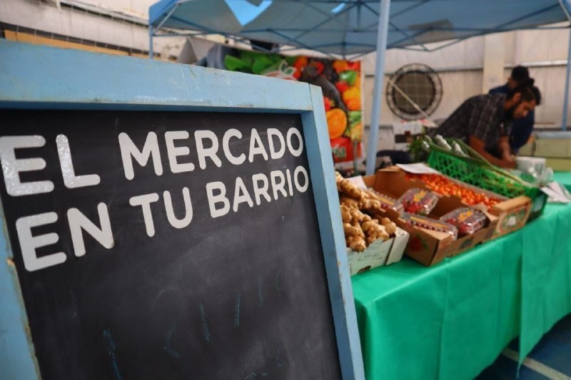 RECORRÉ “EL MERCADO EN TU BARRIO” EN EL JUAN MANUEL DE ROSAS