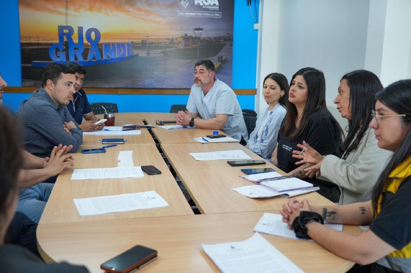 EL MUNICIPIO Y PROTECTORAS ABORDARON EL PROYECTO DE CASTRACIÓN OBLIGATORIA