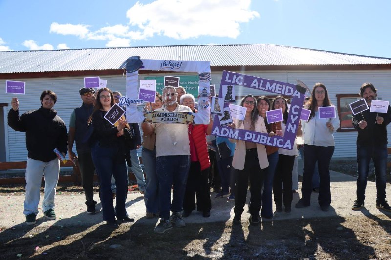 El Centro Universitario Municipal acompañó la defensa final de dos estudiantes de Tolhuin