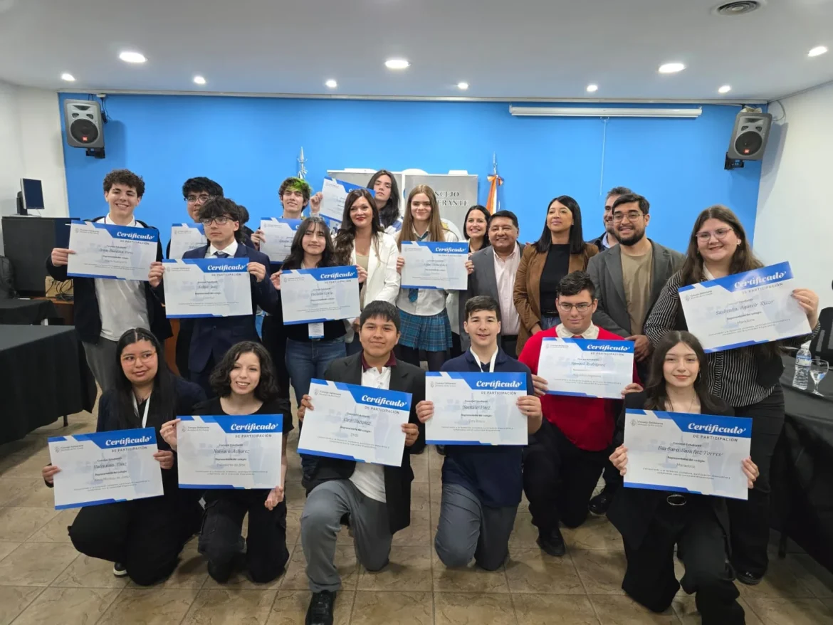Concejales Estudiantiles sesionaron en el Museo Virginia Choquintel